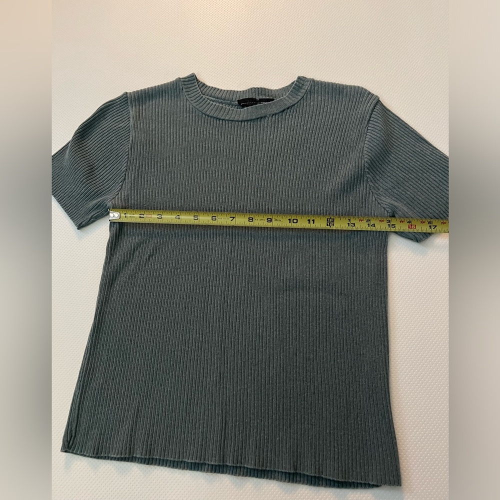 Green Ribbed T-Shirt - Picture 4 of 5